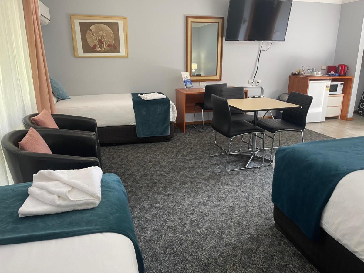 Town & Country Motor Inn Forbes Zewnętrze zdjęcie
