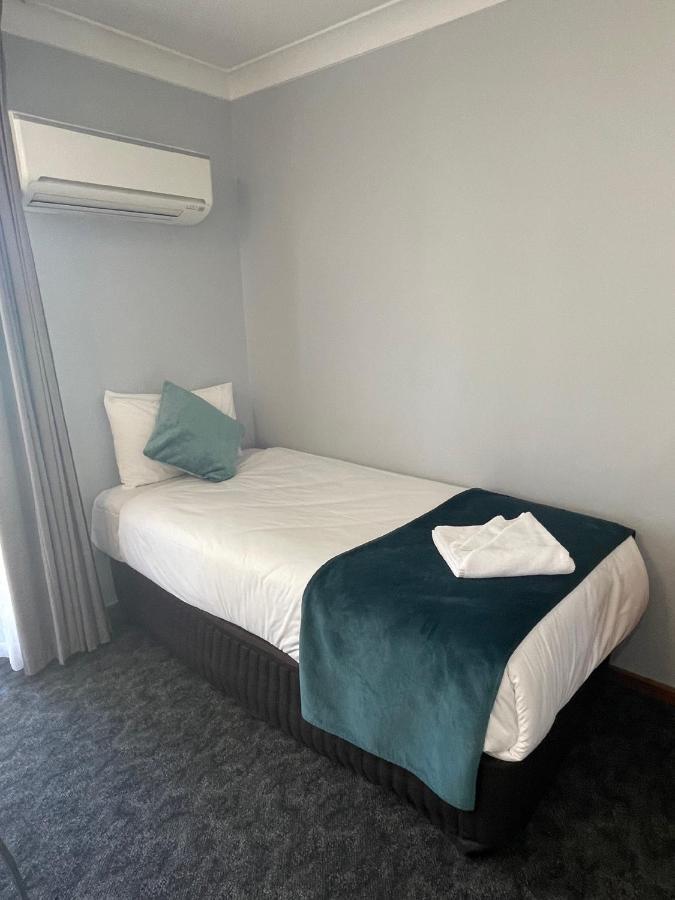 Town & Country Motor Inn Forbes Zewnętrze zdjęcie